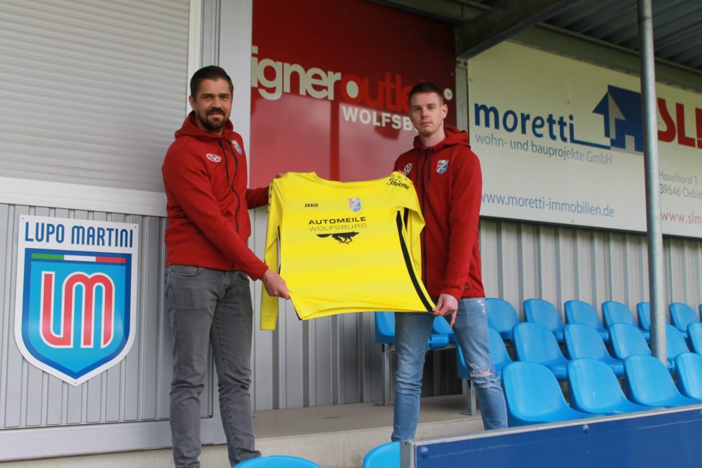 Unser Sportlicher Leiter Lennart Gutsche (li.) mit dem neuen Torwarttrainer Marcus Müller.